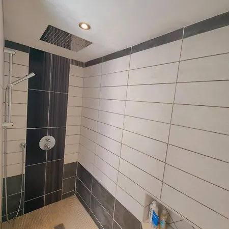 Le Repere Du Bien-etre - Maison 5 Chambres, Sauna, Cinema Holiday home *